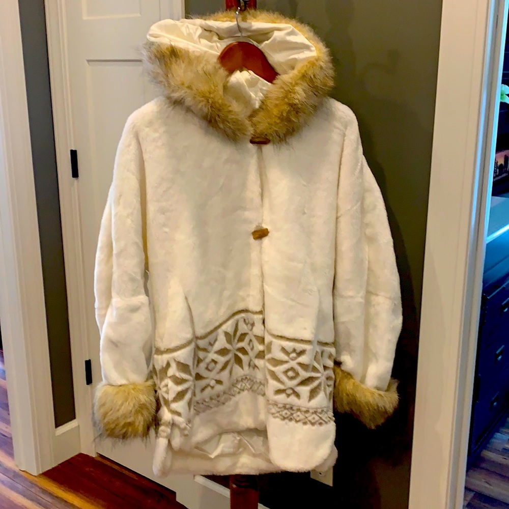 Like new Alpine Studio winter jacket. Very warm